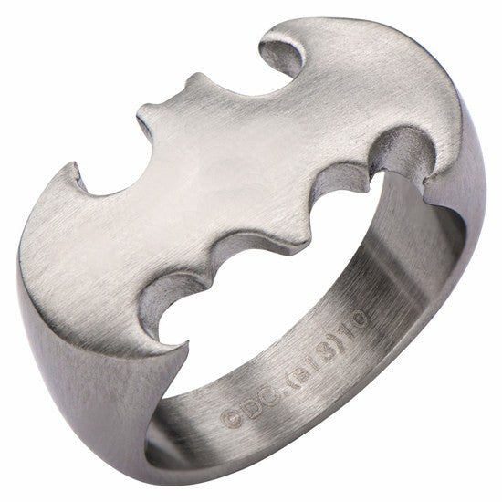 http://www.superherowatches.com/cdn/shop/products/batman-men-s-stainless-steel-matte-ring-batmssfr49-6_grande.jpeg?v=1571498629