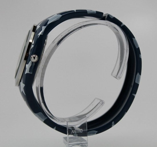 Wonder Woman Bangle Watch (WOW 8003) - SuperheroWatches.com