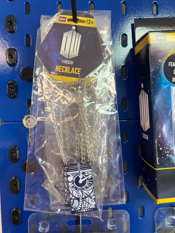 Doctor Who TARDIS Pendant (DWHOTDCKPNK)